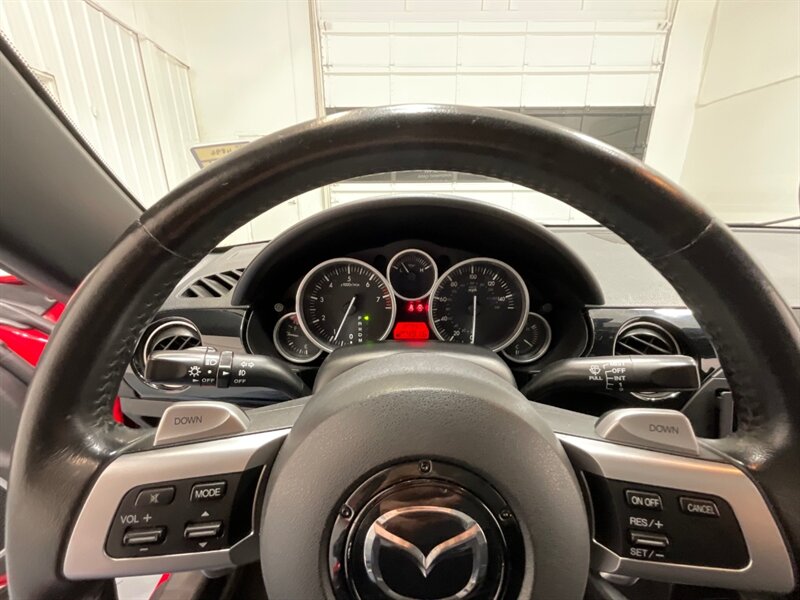 2006 Mazda MX-5 Miata Grand Touring Convertible Leather seats 87K Miles / Race Line wheels & New Tires - Photo 41 - Gladstone, OR 97027
