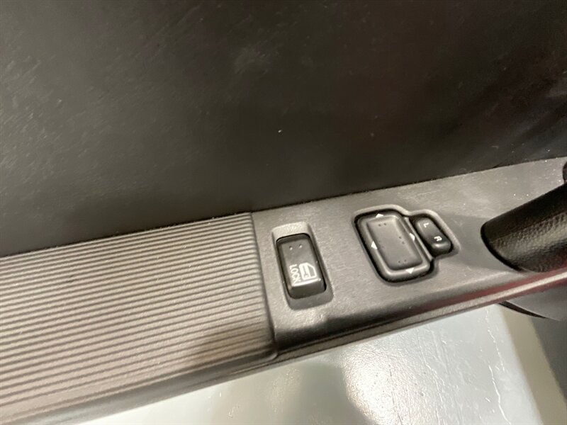 2006 Mazda MX-5 Miata Grand Touring Convertible Leather seats 87K Miles / Race Line wheels & New Tires - Photo 36 - Gladstone, OR 97027