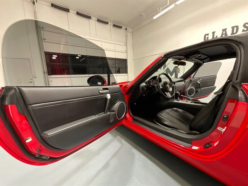 2006 Mazda MX-5 Miata Grand Touring Convertible Leather seats 87K Miles / Race Line wheels & New Tires - Photo 33 - Gladstone, OR 97027