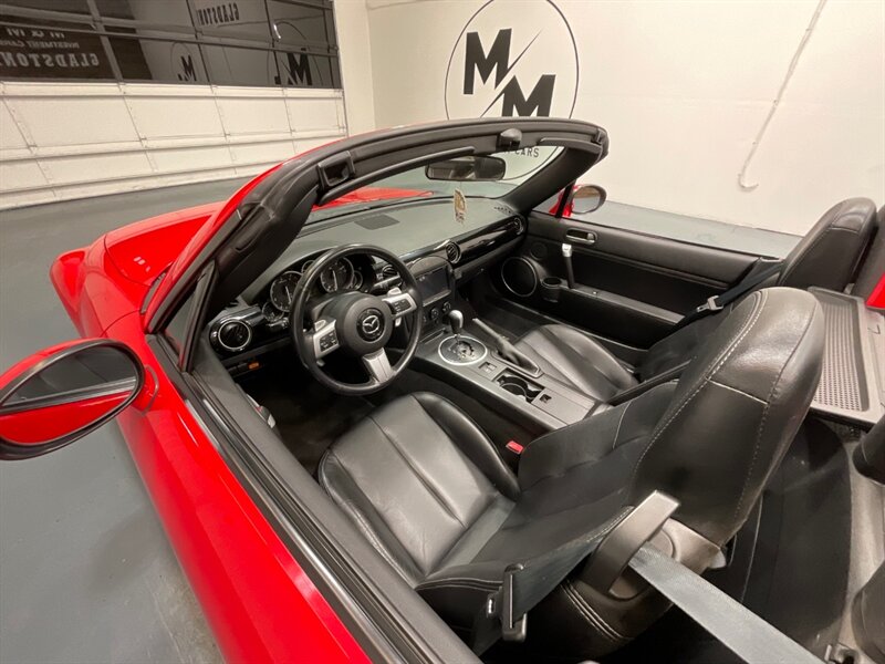 2006 Mazda MX-5 Miata Grand Touring Convertible Leather seats 87K Miles / Race Line wheels & New Tires - Photo 11 - Gladstone, OR 97027