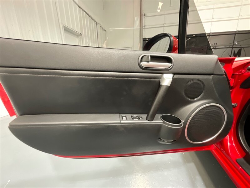 2006 Mazda MX-5 Miata Grand Touring Convertible Leather seats 87K Miles / Race Line wheels & New Tires - Photo 34 - Gladstone, OR 97027