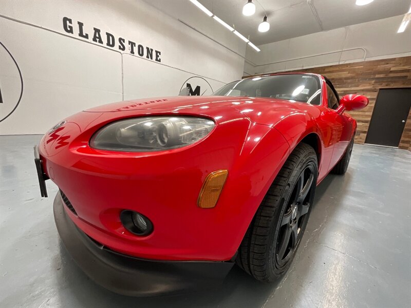 2006 Mazda MX-5 Miata Grand Touring Convertible Leather seats 87K Miles / Race Line wheels & New Tires - Photo 51 - Gladstone, OR 97027