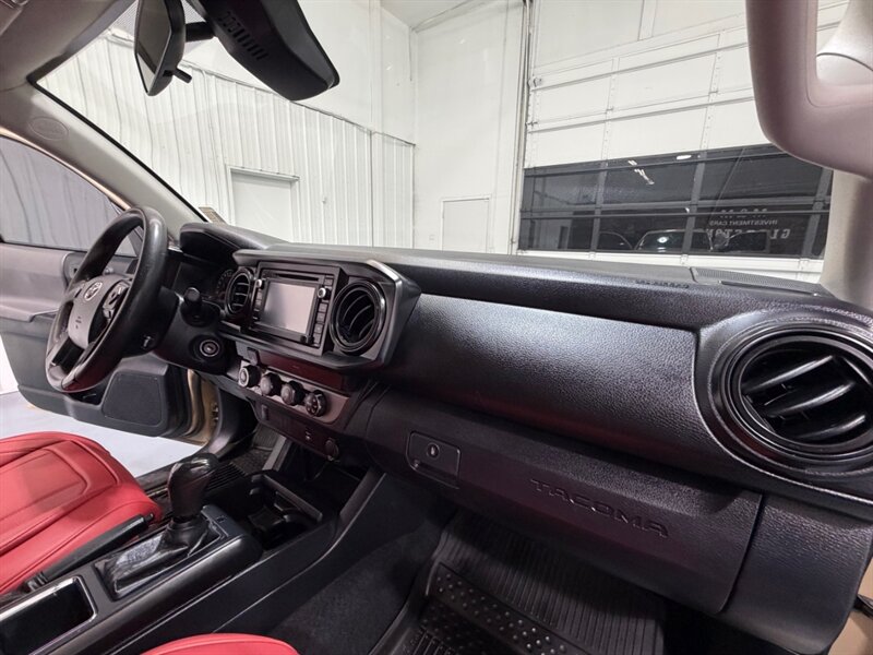 2019 Toyota Tacoma SR V6 3.5L 4X4 / ACESS CAB / LONG BED / ONLY 110K / LOCAL TRUCK / ZERO RUST - Photo 34 - Gladstone, OR 97027