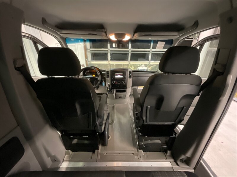 2015 Mercedes-Benz Sprinter 2500 Passenger Van / 3.0L V6 DIESEL / 12-Passenger  / Backup Camera / Excel Cond - Photo 15 - Gladstone, OR 97027