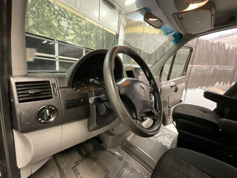 2015 Mercedes-Benz Sprinter 2500 Passenger Van / 3.0L V6 DIESEL / 12-Passenger  / Backup Camera / Excel Cond - Photo 42 - Gladstone, OR 97027