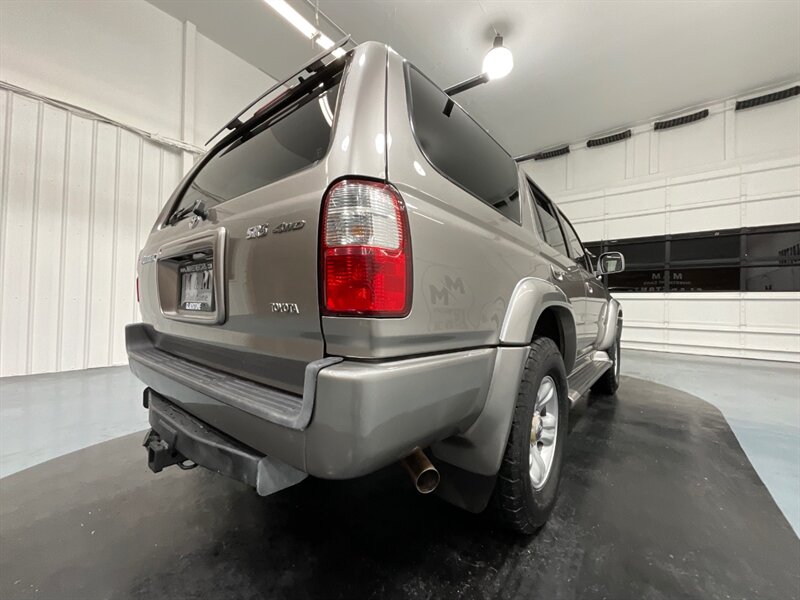 2002 Toyota 4Runner SR5 Sport 4X4 / 3.4L V6 / 1-OWNER / 100K MILES  / ZERO RUST - Photo 33 - Gladstone, OR 97027