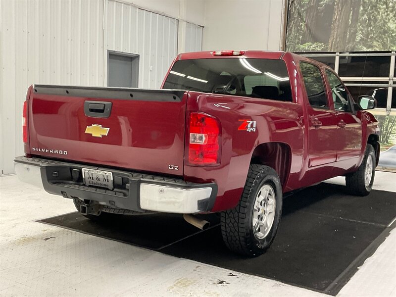 2007 Chevrolet Silverado 1500 LTZ  / Leather & Heated Seats / Sunroof - Photo 8 - Gladstone, OR 97027