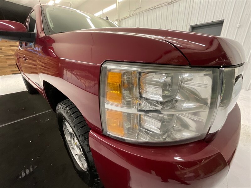 2007 Chevrolet Silverado 1500 LTZ  / Leather & Heated Seats / Sunroof - Photo 27 - Gladstone, OR 97027