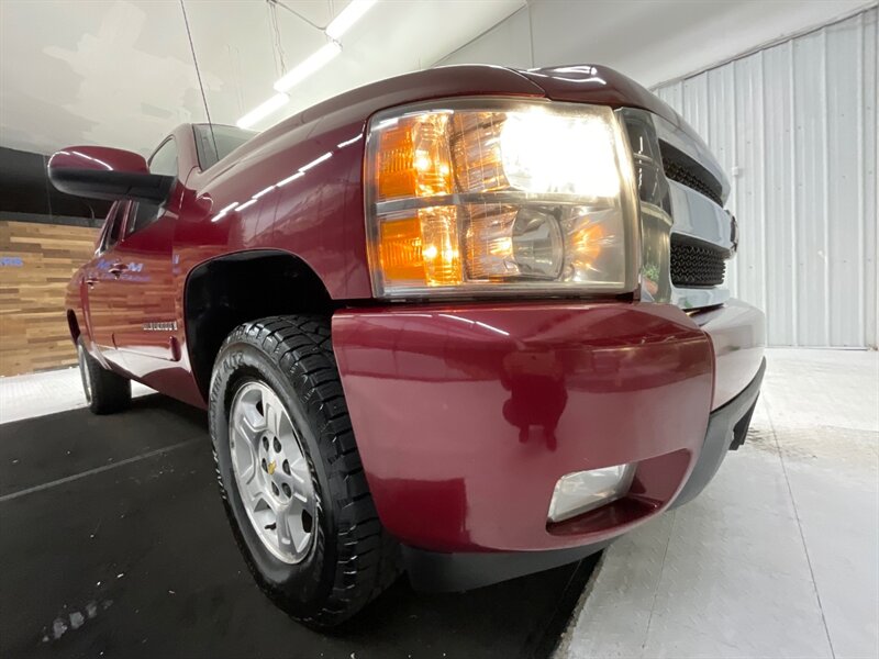 2007 Chevrolet Silverado 1500 LTZ  / Leather & Heated Seats / Sunroof - Photo 9 - Gladstone, OR 97027