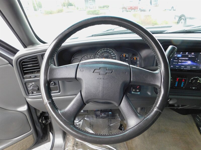 2004 Chevrolet Silverado 1500 LS 4dr Extended Cab 4X4 / 5.3L V8 / LIFTED LIFTED   - Photo 18 - Portland, OR 97217