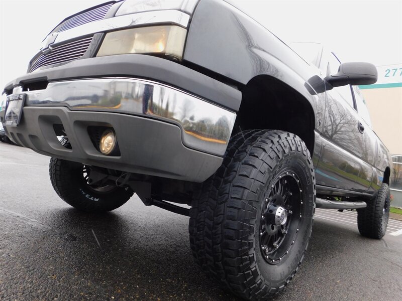 2004 Chevrolet Silverado 1500 LS 4dr Extended Cab 4X4 / 5.3L V8 / LIFTED LIFTED   - Photo 11 - Portland, OR 97217