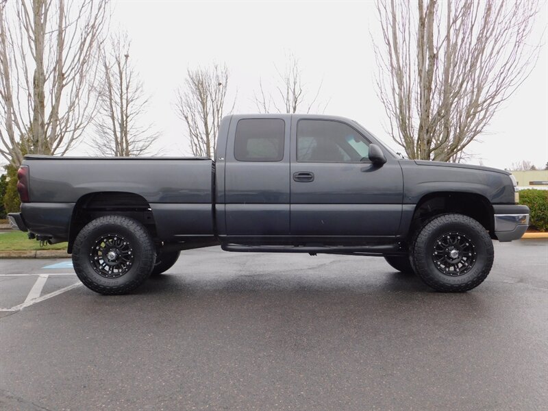 2004 Chevrolet Silverado 1500 LS 4dr Extended Cab 4X4 / 5.3L V8 / LIFTED LIFTED   - Photo 4 - Portland, OR 97217