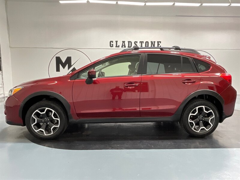 2015 Subaru XV Crosstrek 2.0i Premium AWD/ 5-SPEED MANUAL/ 1-OWNER LOCAL  / Backup Camera - Photo 3 - Gladstone, OR 97027