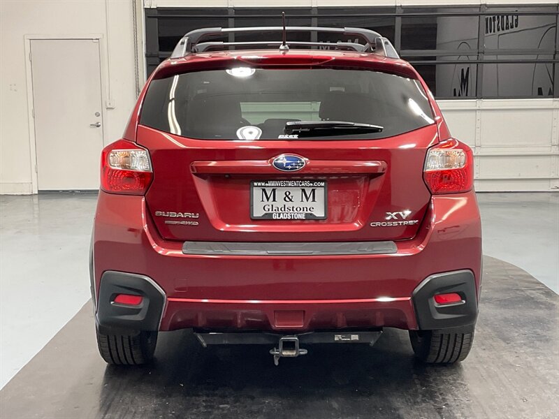 2015 Subaru XV Crosstrek 2.0i Premium AWD/ 5-SPEED MANUAL/ 1-OWNER LOCAL  / Backup Camera - Photo 6 - Gladstone, OR 97027