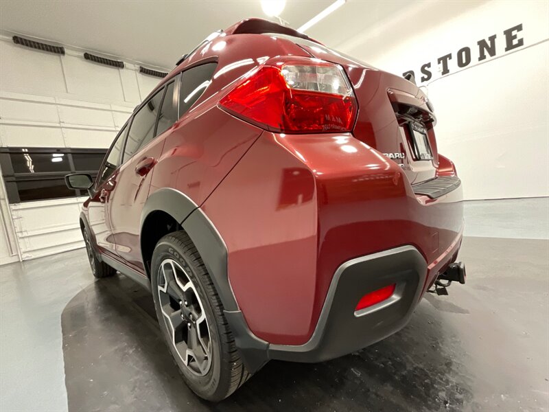 2015 Subaru XV Crosstrek 2.0i Premium AWD/ 5-SPEED MANUAL/ 1-OWNER LOCAL  / Backup Camera - Photo 34 - Gladstone, OR 97027