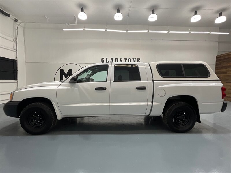 2006 Dodge Dakota ST Quad Cab photo 3