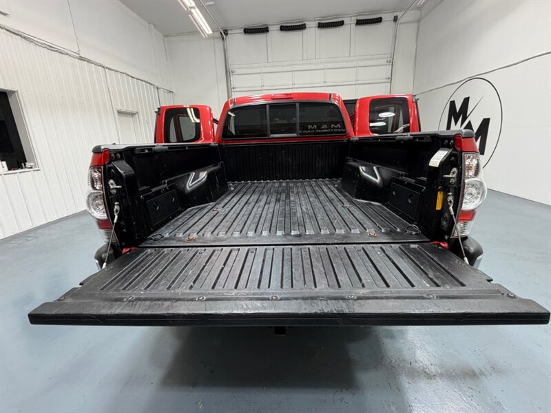 2013 Toyota Tacoma PreRunner RWD / Club Cab / 2.7L 4 Cyl / NEW TIRES / LOCAL RUST FREE - Photo 10 - Gladstone, OR 97027