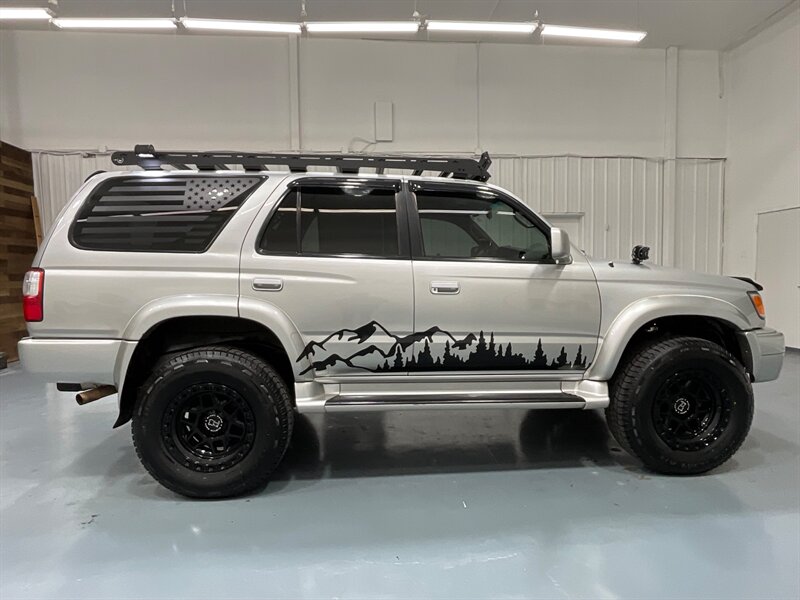 2001 Toyota 4Runner SR5 Sport 4X4 / 3.4L V6 / Lifted / CUSTOM BUILT  / LOCAL w. ZERO RUST / TIMING BELT SERVICE DONE - Photo 4 - Gladstone, OR 97027