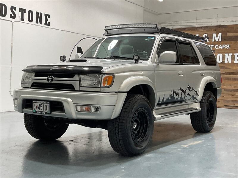 2001 Toyota 4Runner SR5 Sport 4X4 / 3.4L V6 / Lifted / CUSTOM BUILT  / LOCAL w. ZERO RUST / TIMING BELT SERVICE DONE - Photo 1 - Gladstone, OR 97027