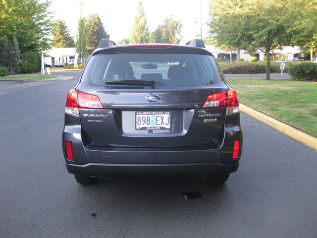 2011 Subaru Outback 2.5i/ 4cyl / AWD/ Wagon / 1-OWNER   - Photo 4 - Portland, OR 97217