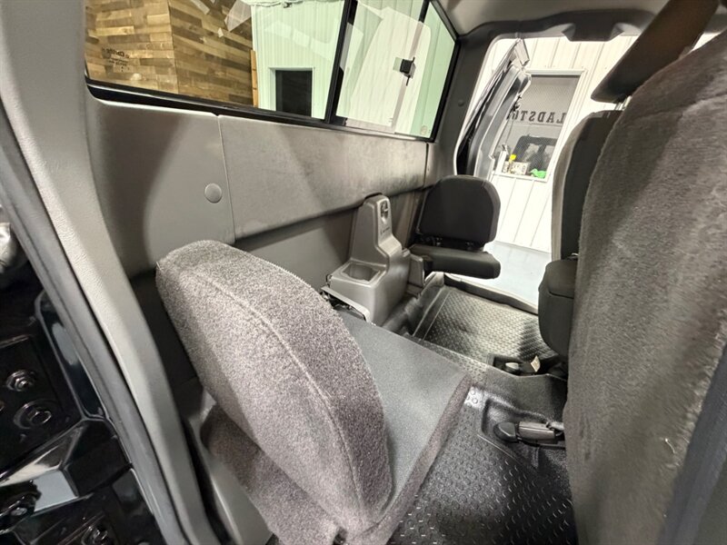 2011 Ford Ranger Sport 4X4 V6 4.0L / ZERO RUST / 50K MILES / Towing Pkg / Running Board - Photo 14 - Gladstone, OR 97027