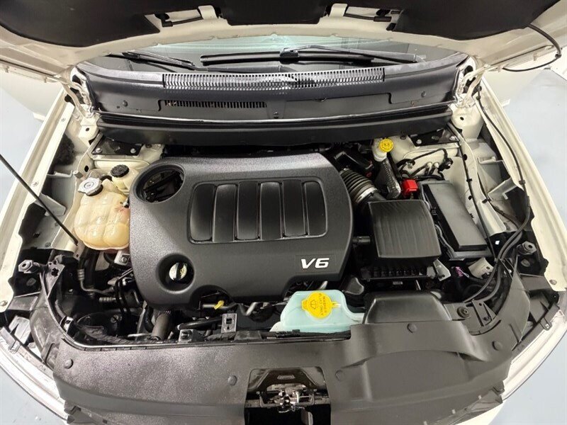2019 Dodge Journey Crossroad 3RD ROW SEAT / 3.6L V6 / 51,000 MILES / LEATHER SEATS / Backup Camera - Photo 48 - Gladstone, OR 97027