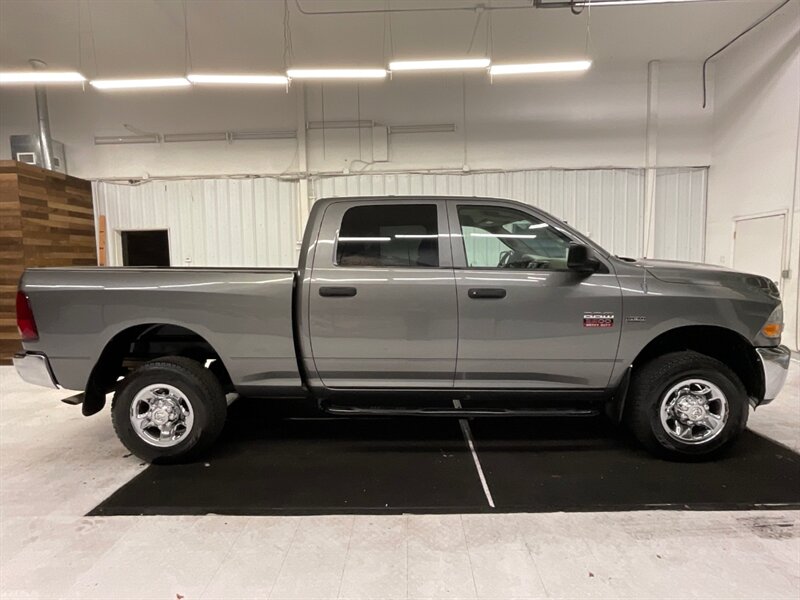 2011 RAM 2500 ST Crew Cab 4X4 / 5.7L V8 HEMI / 84,000 MILES  / LOCAL OREGON TRUCK / RUST FREE - Photo 4 - Gladstone, OR 97027