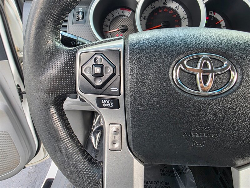 2015 Toyota Tacoma V6 2015 Toyota Tacoma 4X4 / TRD SPORT / OFF ROAD BUMPER / WINCH / PEDAL COMMANDER / LED's / NO-RUST / NEW LIFT + NEW TIRES / CUSTOM BUILT - Photo 44 - Portland, OR 97217