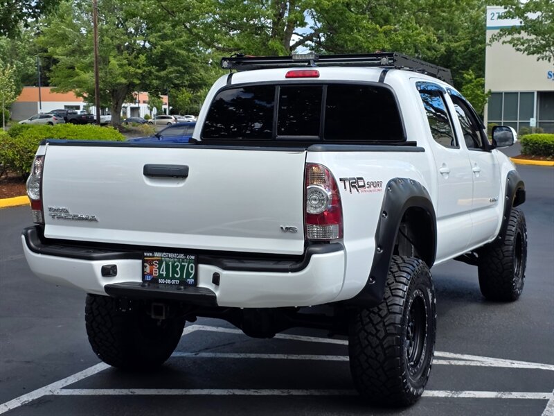 2015 Toyota Tacoma V6 2015 Toyota Tacoma 4X4 / TRD SPORT / OFF ROAD BUMPER / WINCH / PEDAL COMMANDER / LED's / NO-RUST / NEW LIFT + NEW TIRES / CUSTOM BUILT - Photo 8 - Portland, OR 97217