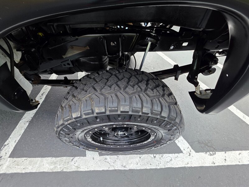2015 Toyota Tacoma V6 2015 Toyota Tacoma 4X4 / TRD SPORT / OFF ROAD BUMPER / WINCH / PEDAL COMMANDER / LED's / NO-RUST / NEW LIFT + NEW TIRES / CUSTOM BUILT - Photo 48 - Portland, OR 97217
