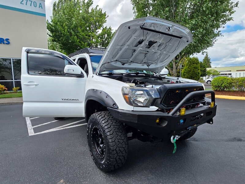 2015 Toyota Tacoma V6 2015 Toyota Tacoma 4X4 / TRD SPORT / OFF ROAD BUMPER / WINCH / PEDAL COMMANDER / LED's / NO-RUST / NEW LIFT + NEW TIRES / CUSTOM BUILT - Photo 26 - Portland, OR 97217