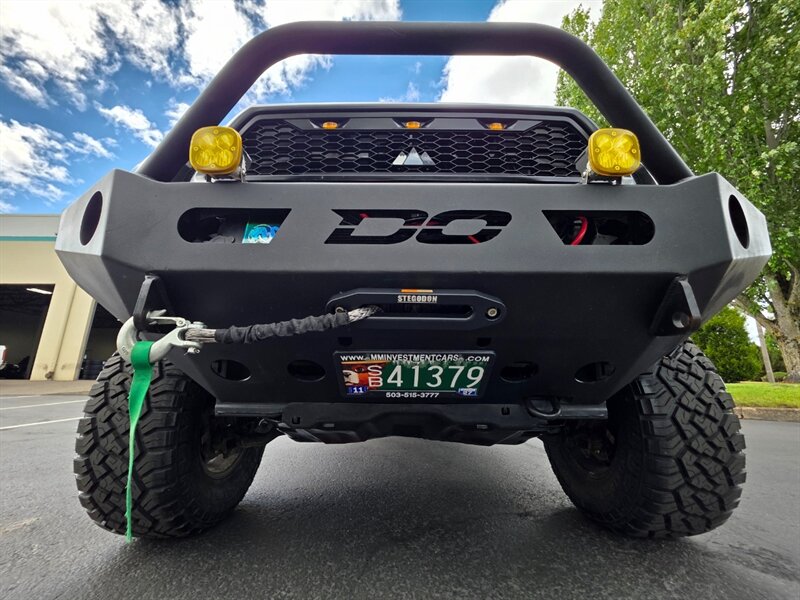 2015 Toyota Tacoma V6 2015 Toyota Tacoma 4X4 / TRD SPORT / OFF ROAD BUMPER / WINCH / PEDAL COMMANDER / LED's / NO-RUST / NEW LIFT + NEW TIRES / CUSTOM BUILT - Photo 22 - Portland, OR 97217