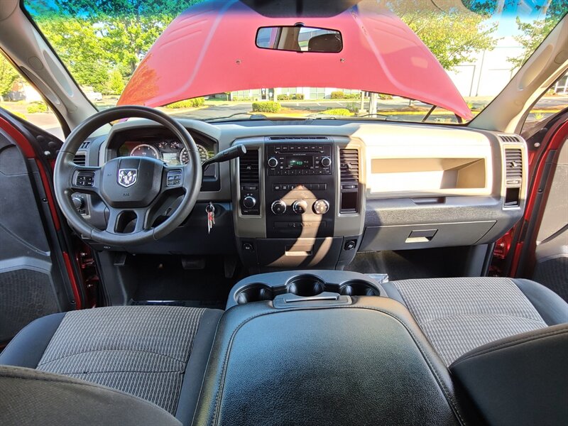 2012 RAM 3500 4X4 FLAT BED Long Bed 1-TON / 6.7L DIESEL / LIFTED  / HEAVY DUTY / CUMMINS / FUEL WHEELS / NEW TIRES / HEADACHE RACK - Photo 17 - Portland, OR 97217