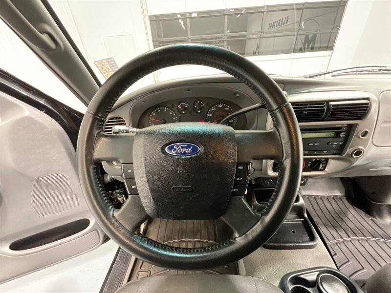 2010 Ford Ranger XLT Super Cab 4dr 4X4 / 4.0L V6 / 1-OWNER / Automatic / Towing Pkg / ZERO RUST - Photo 15 - Gladstone, OR 97027
