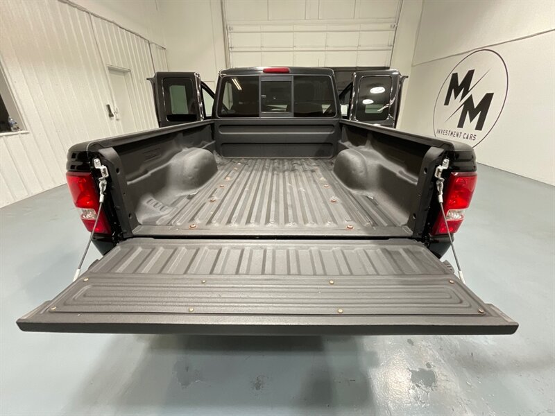 2010 Ford Ranger XLT Super Cab 4dr 4X4 / 4.0L V6 / 1-OWNER / Automatic / Towing Pkg / ZERO RUST - Photo 11 - Gladstone, OR 97027