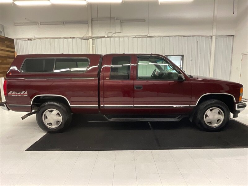 1998 Chevrolet K1500 Silverado 4X4 / 5.7L V8 / 124,000 MILES  /LOCAL TRUCK / RUST FREE / Excel Cond - Photo 4 - Gladstone, OR 97027