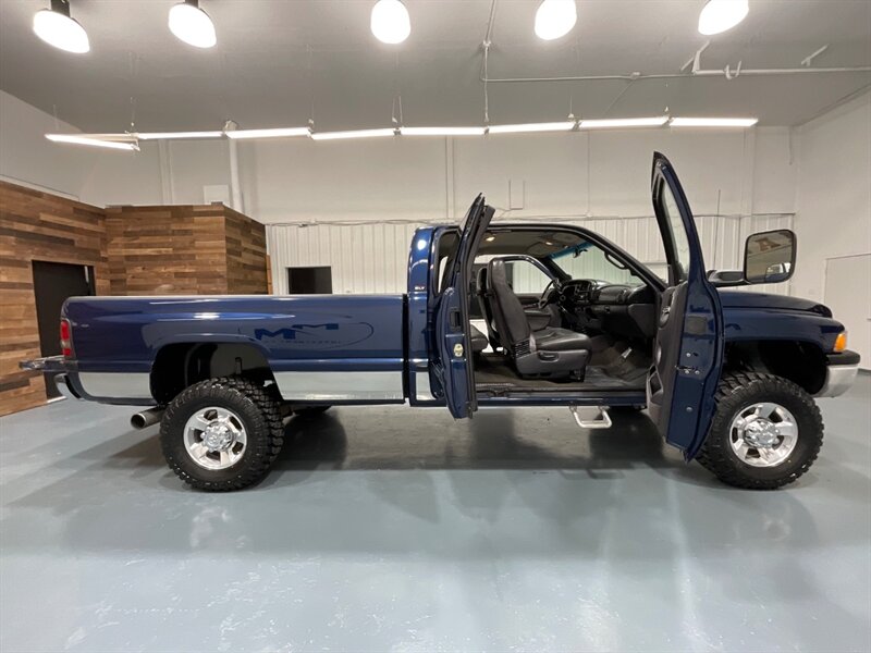 2001 Dodge Ram 2500 Laramie 4X4 / 5.9L DIESEL / 5-SPEED MANUAL/1-OWNER  / Leather Seats / Long Bed / BRAND NEW TIRES / ZERO RUST - Photo 12 - Gladstone, OR 97027