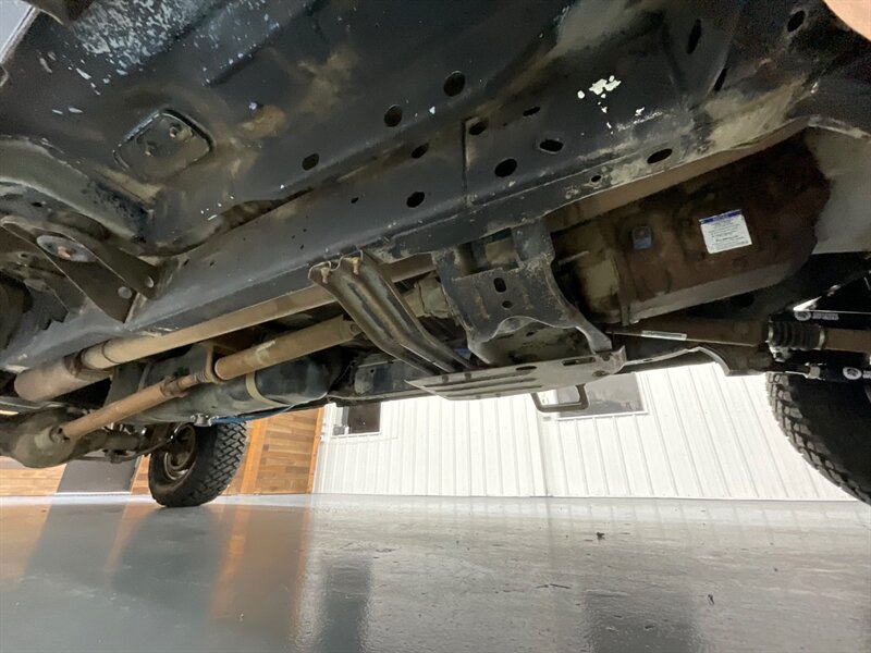 2001 Dodge Ram 2500 Laramie 4X4 / 5.9L DIESEL / 5-SPEED MANUAL/1-OWNER  / Leather Seats / Long Bed / BRAND NEW TIRES / ZERO RUST - Photo 49 - Gladstone, OR 97027