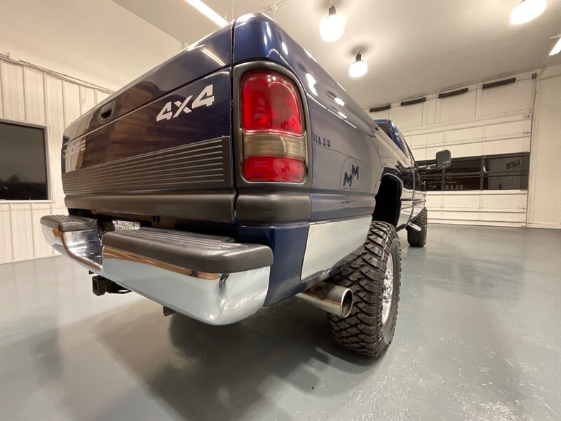 2001 Dodge Ram 2500 Laramie 4X4 / 5.9L DIESEL / 5-SPEED MANUAL/1-OWNER  / Leather Seats / Long Bed / BRAND NEW TIRES / ZERO RUST - Photo 54 - Gladstone, OR 97027