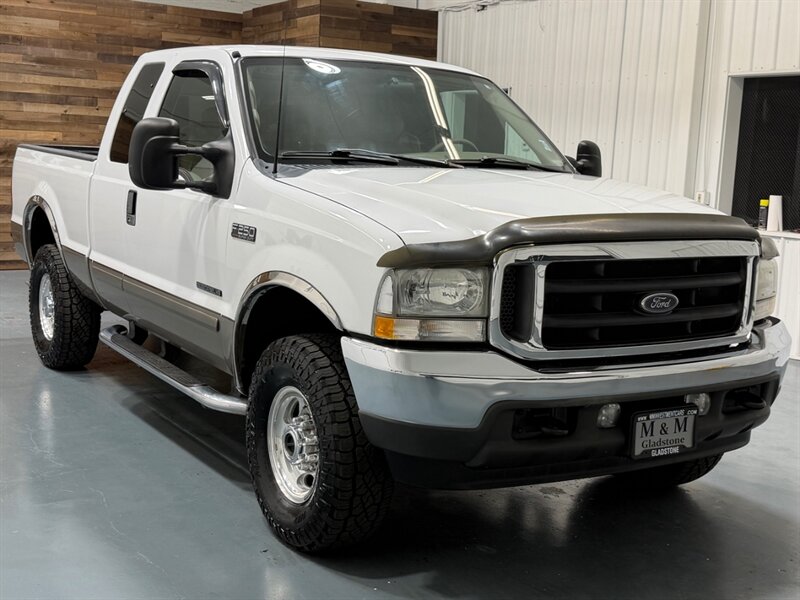 2002 Ford F-250 Lariat 4X4 / 7.3L DIESEL / NEW TIRES / ONLY 136K / LEATHER / SHORT BED / RUST FREE - Photo 2 - Gladstone, OR 97027