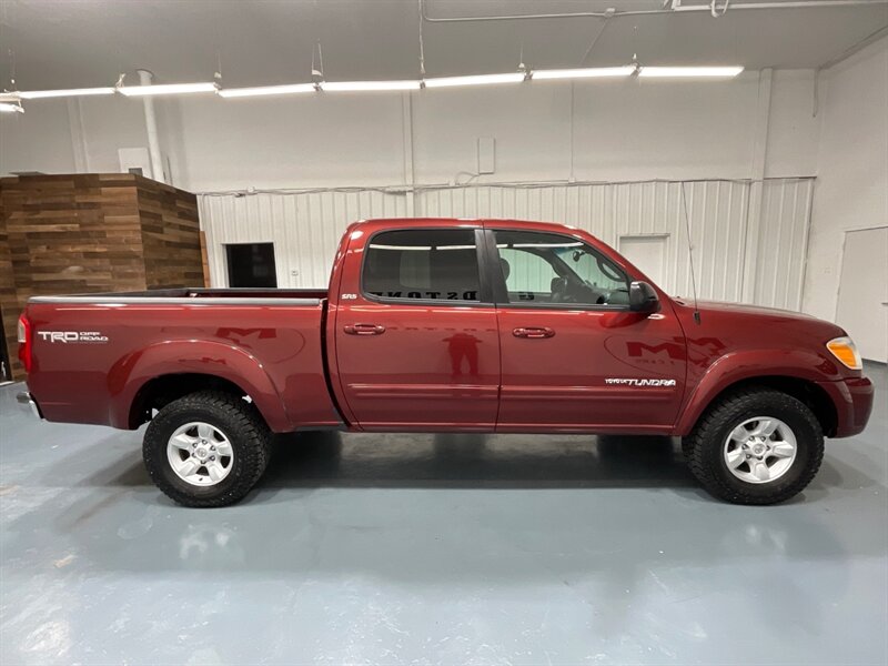 2006 Toyota Tundra SR5 Double Cab 4X4 / 4.7L V8 / ONLY 93K MILES / ZERO RUST / TIMING BELT + WATER PUMP SERVICE DONE - Photo 4 - Gladstone, OR 97027