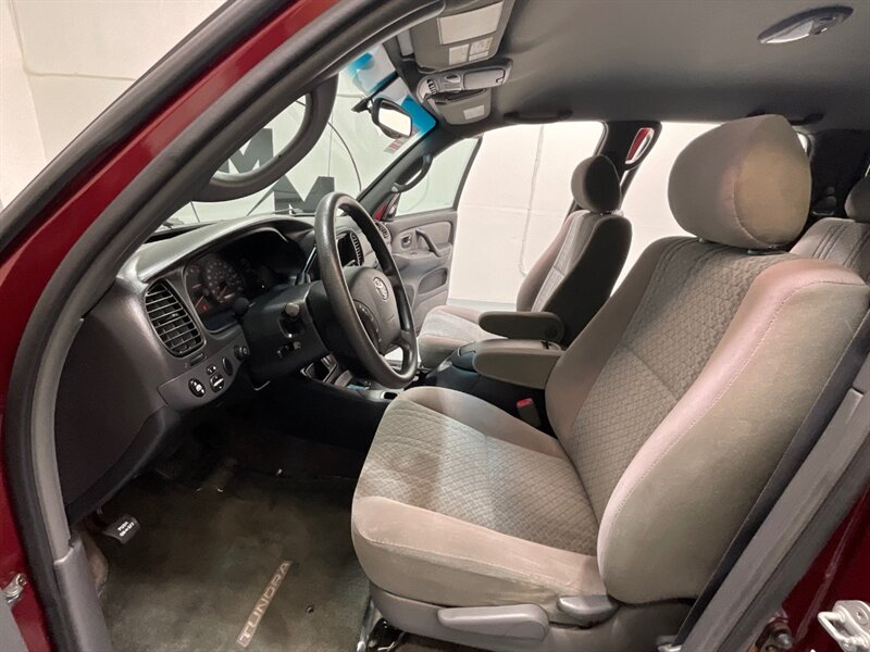 2006 Toyota Tundra SR5 Double Cab 4X4 / 4.7L V8 / ONLY 93K MILES / ZERO RUST / TIMING BELT + WATER PUMP SERVICE DONE - Photo 12 - Gladstone, OR 97027