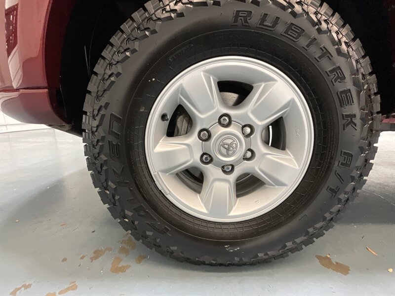 2006 Toyota Tundra SR5 Double Cab 4X4 / 4.7L V8 / ONLY 93K MILES / ZERO RUST / TIMING BELT + WATER PUMP SERVICE DONE - Photo 42 - Gladstone, OR 97027