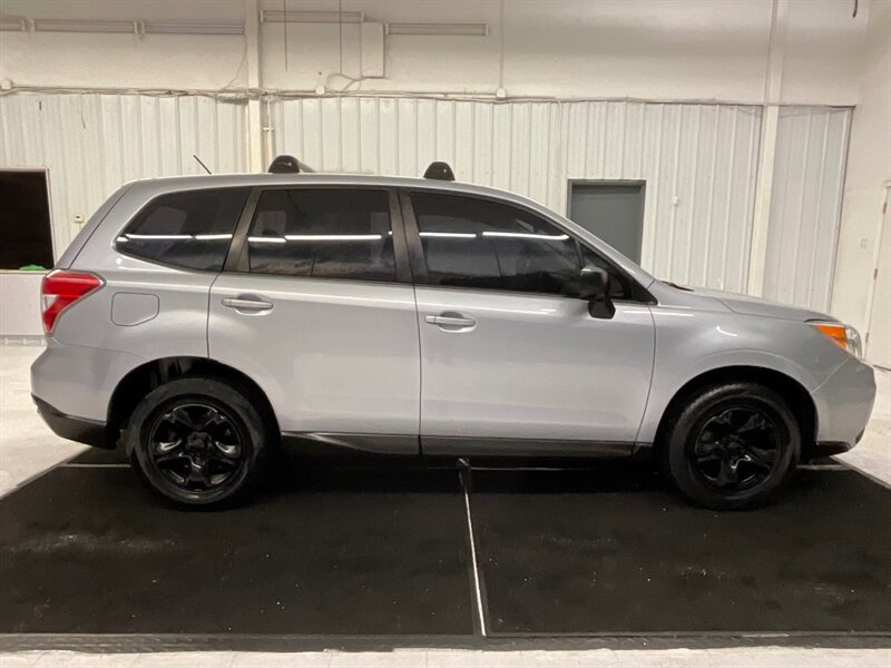 2015 Subaru Forester 2.5i Sport Utility AWD / 2.5L 4Cyl /6-SPEED MANUAL  / LOCAL / BACKUP CAMERA - Photo 4 - Gladstone, OR 97027