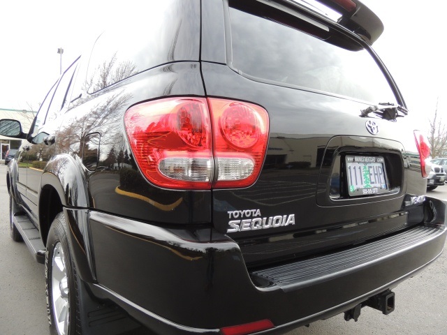 2006 Toyota Sequoia LIMITED 4WD / 3rd Seat / DVD