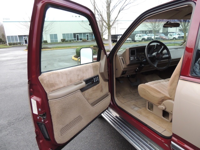 1993 Chevrolet C3500 Silverado   - Photo 13 - Portland, OR 97217