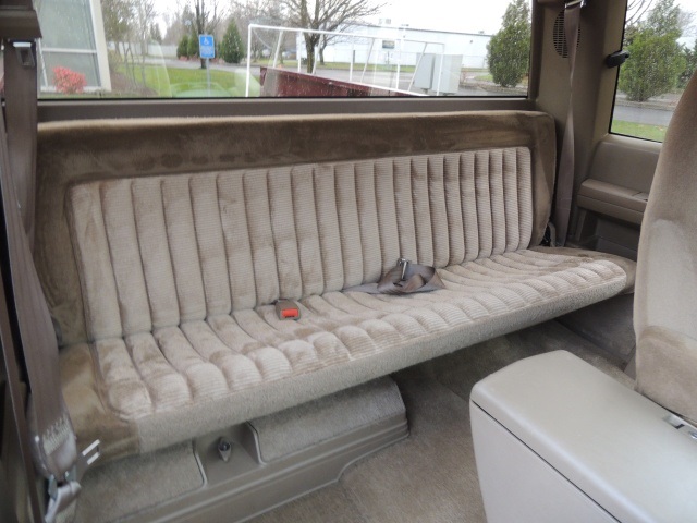 1993 Chevrolet C3500 Silverado   - Photo 36 - Portland, OR 97217