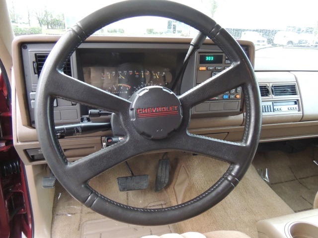 1993 Chevrolet C3500 Silverado   - Photo 19 - Portland, OR 97217