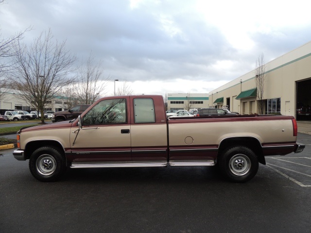 1993 Chevrolet C3500 Silverado   - Photo 3 - Portland, OR 97217