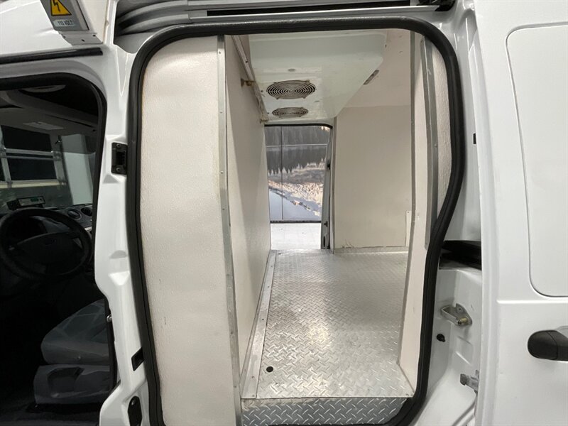 2011 Ford Transit Connect Cargo Van XL  / LOCAL OREGON CARGO VAN /  REFRIGERATED VAN - Photo 13 - Gladstone, OR 97027